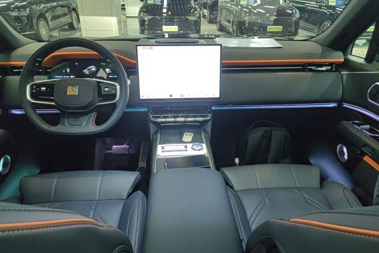 Used Zeekr 9X 2025 Moon Black Edition 70kWh Center Console