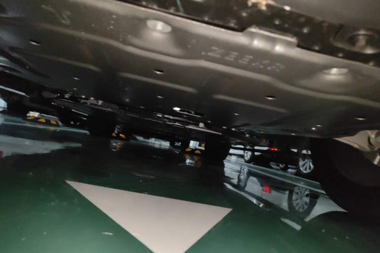 Used Zeekr 9X 2025 Moon Black Edition 70kWh Chassis Front