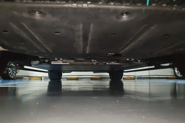 Used Zeekr 9X 2025 Moon Black Edition 70kWh Chassis Front