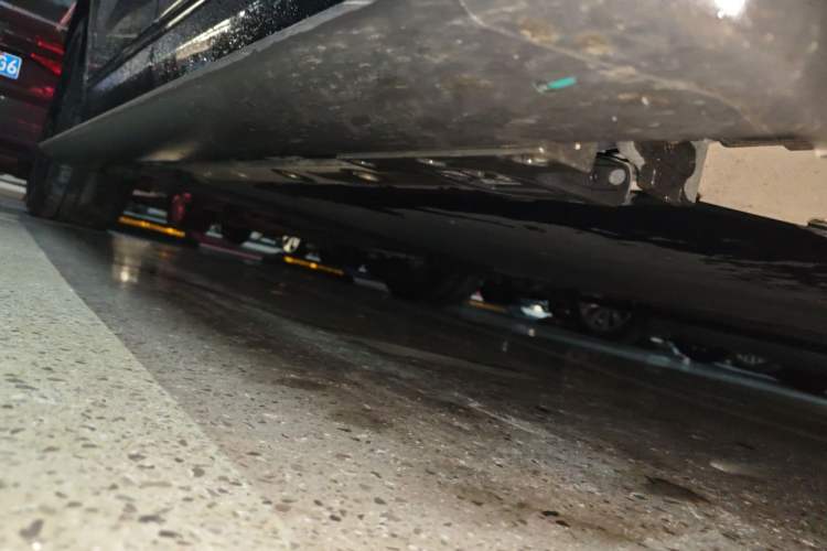 Used Zeekr 9X 2025 Moon Black Edition 70kWh Chassis Front Right
