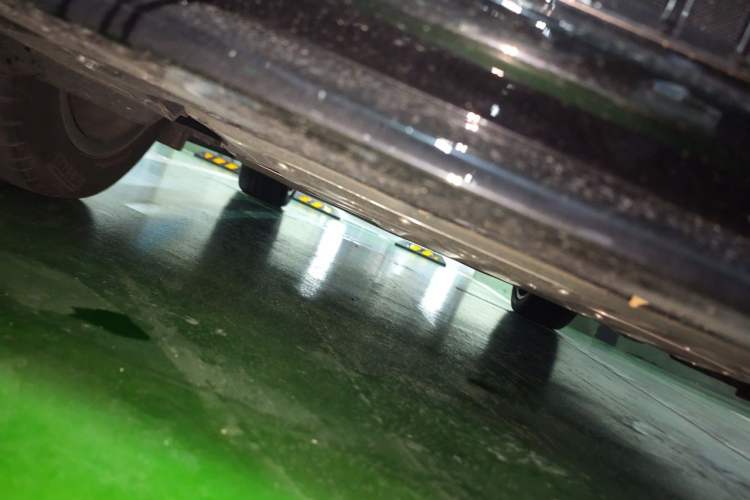Used Zeekr 9X 2025 Hyper Edition Chassis Front Right