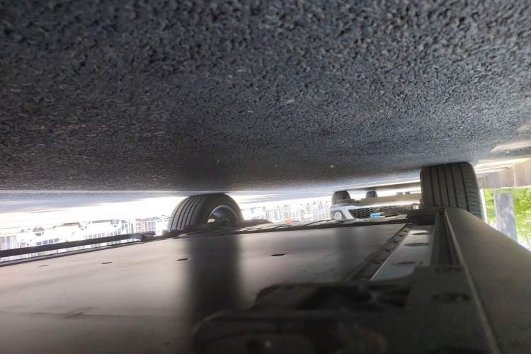 Used Zeekr 9X 2025 Ultra Edition 70kWh Chassis Front Right
