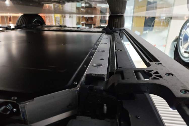 Used Zeekr 9X 2025 Hyper Edition Chassis Front Right