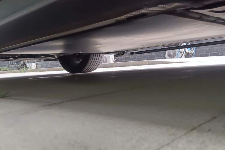 Used Zeekr 9X 2025 Max Edition Chassis Rear Left