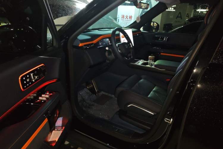 Used Zeekr 9X 2025 Moon Black Edition 70kWh Driver Seat