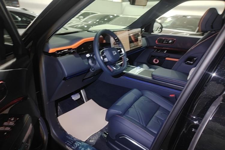 Used Zeekr 9X 2025 Moon Black Edition 70kWh Driver Seat
