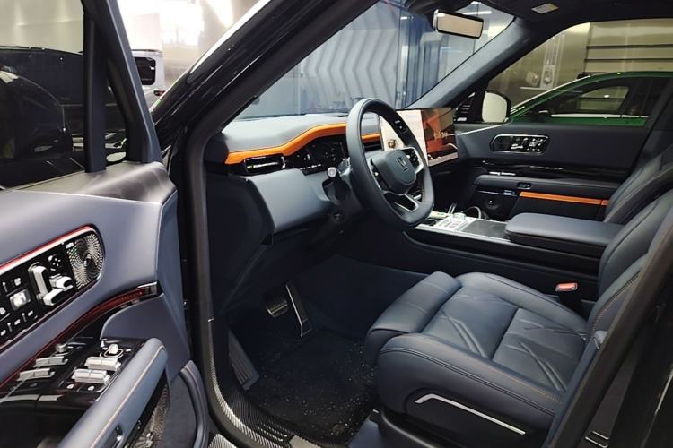 Used Zeekr 9X 2025 Moon Black Edition 70kWh Driver Seat