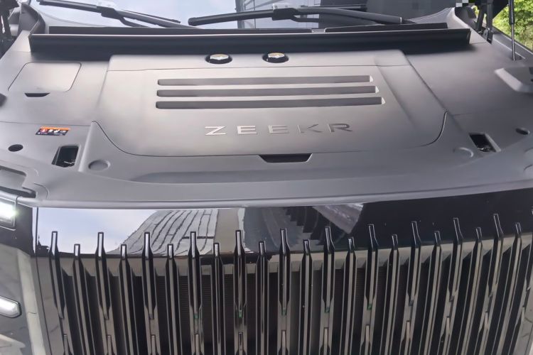 Used Zeekr 9X 2025 Max Edition Engine Bay