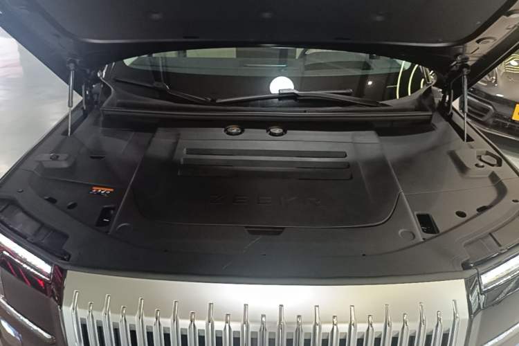 Used Zeekr 9X 2025 Hyper Edition Engine Bay