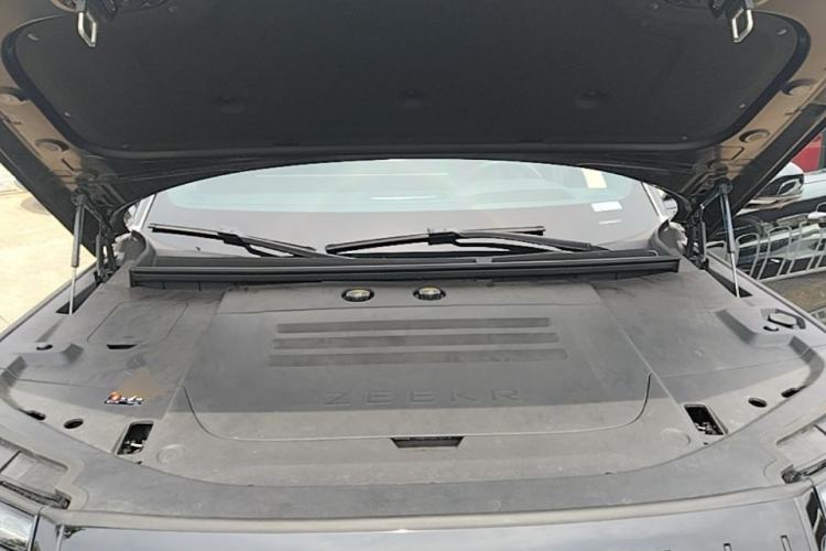Used Zeekr 9X 2025 Ultra Edition 70kWh Engine Bay