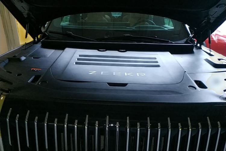 Used Zeekr 9X 2025 Ultra Edition 70kWh Engine Bay