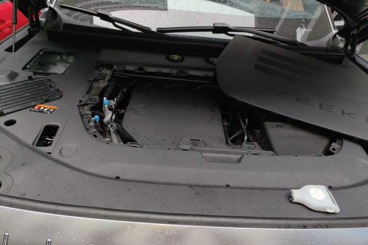 Used Zeekr 9X 2025 Ultra Edition Engine Bay