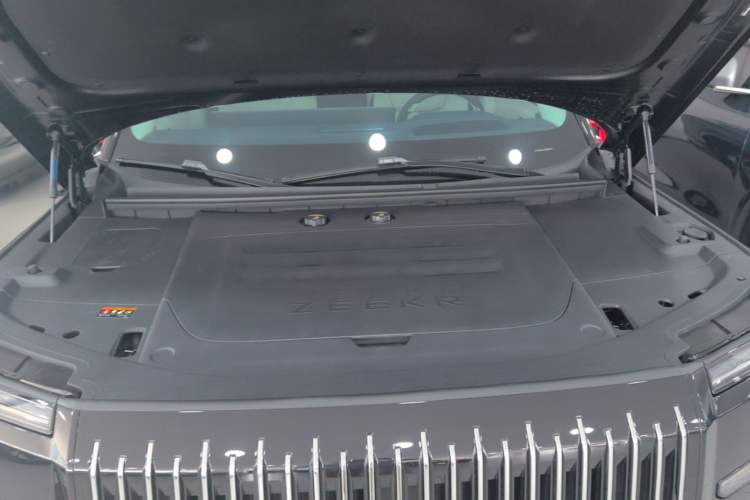 Used Zeekr 9X 2025 Hyper Edition Engine Bay