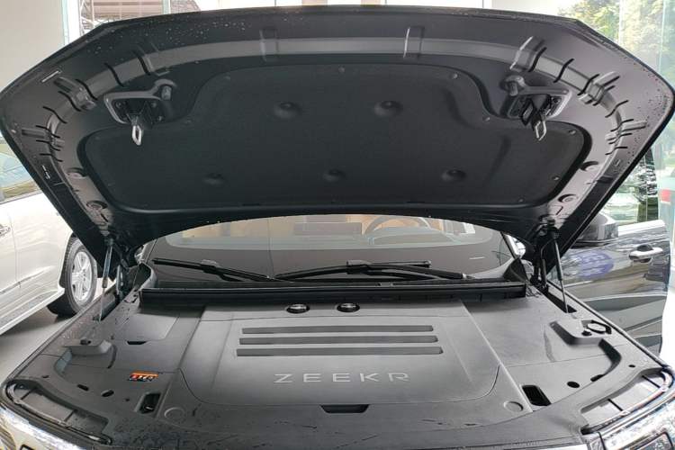 Used Zeekr 9X 2025 Ultra Edition 70kWh Engine Bay