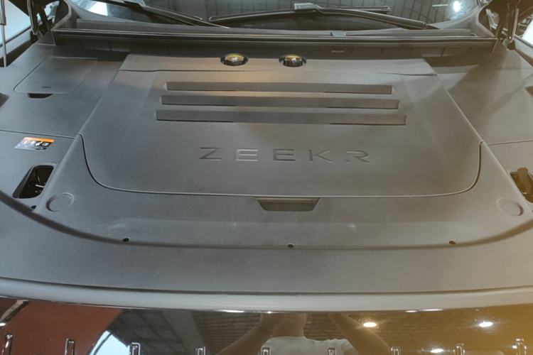 Used Zeekr 9X 2025 Max Edition Engine Bay