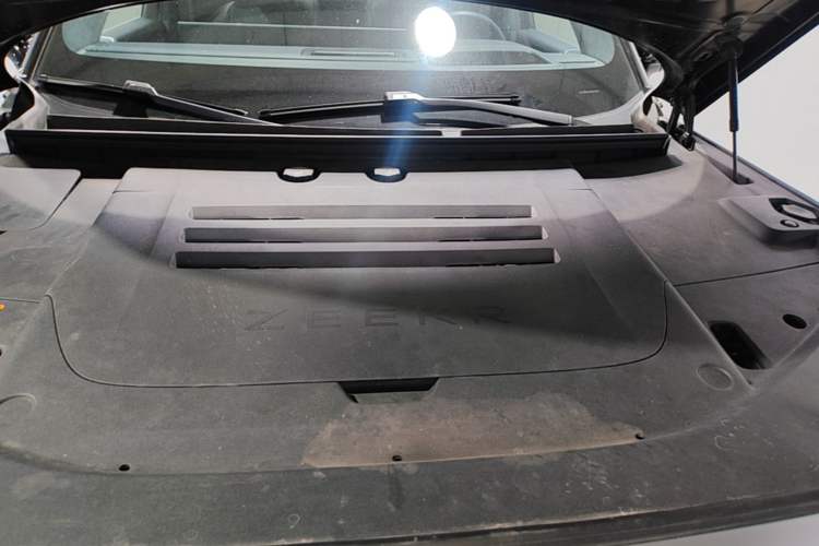 Used Zeekr 9X 2025 Ultra Edition Engine Bay