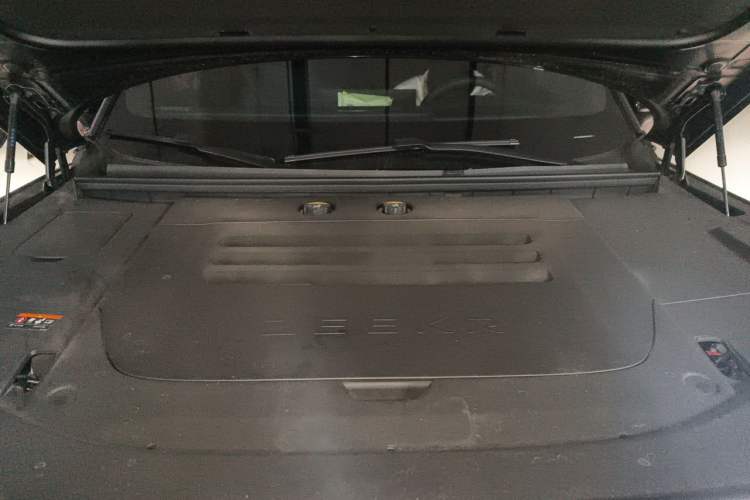 Used Zeekr 9X 2025 Ultra Edition Engine Bay