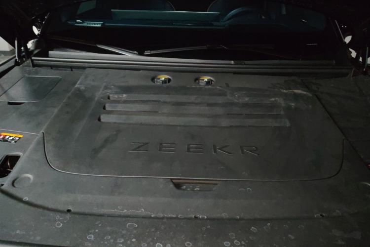 Used Zeekr 9X 2025 Moon Black Edition 70kWh Engine Bay