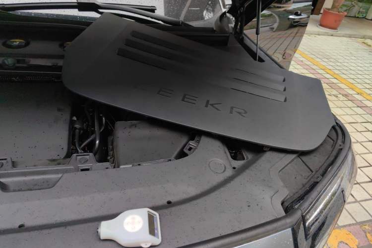 Used Zeekr 9X 2025 Ultra Edition Engine Bay Left