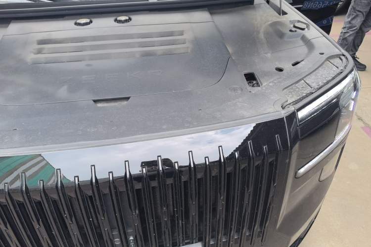 Used Zeekr 9X 2025 Hyper Edition Engine Bay Left