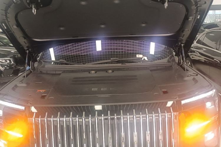 Used Zeekr 9X 2025 Ultra Edition Engine Bay