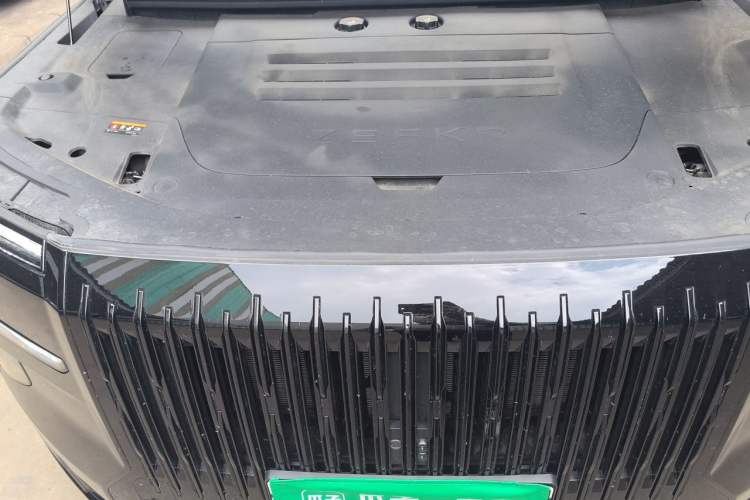 Used Zeekr 9X 2025 Hyper Edition Engine Bay Right