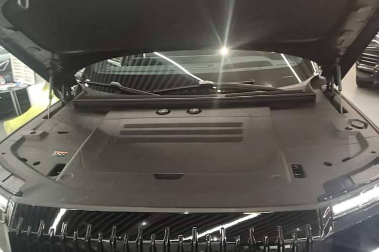 Used Zeekr 9X 2025 Ultra Edition Engine Bay
