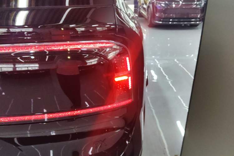 Used Zeekr 9X 2025 Ultra Edition 70kWh Exterior 3