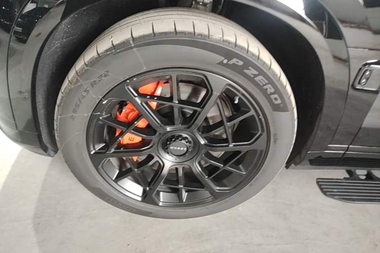 Used Zeekr 9X 2025 Moon Black Edition 70kWh Exterior 4