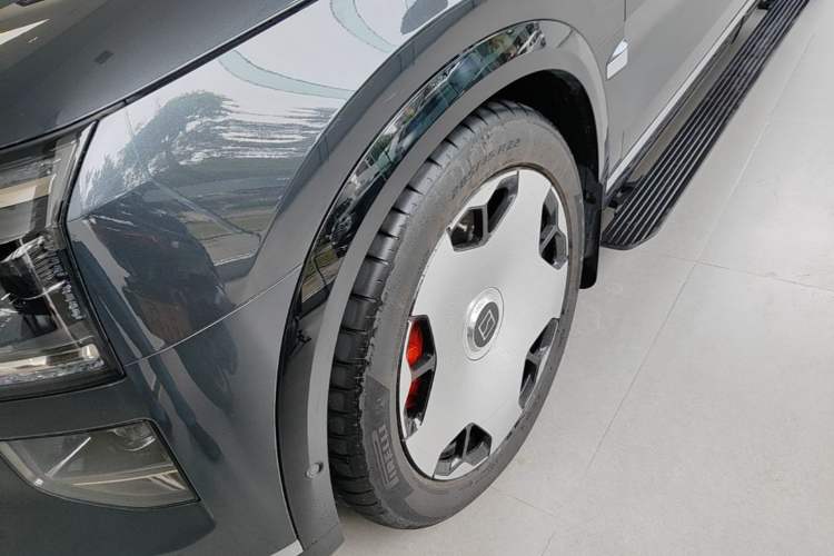 Used Zeekr 9X 2025 Ultra Edition 70kWh Exterior 4