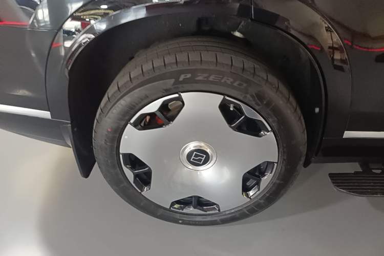 Used Zeekr 9X 2025 Hyper Edition Exterior 5