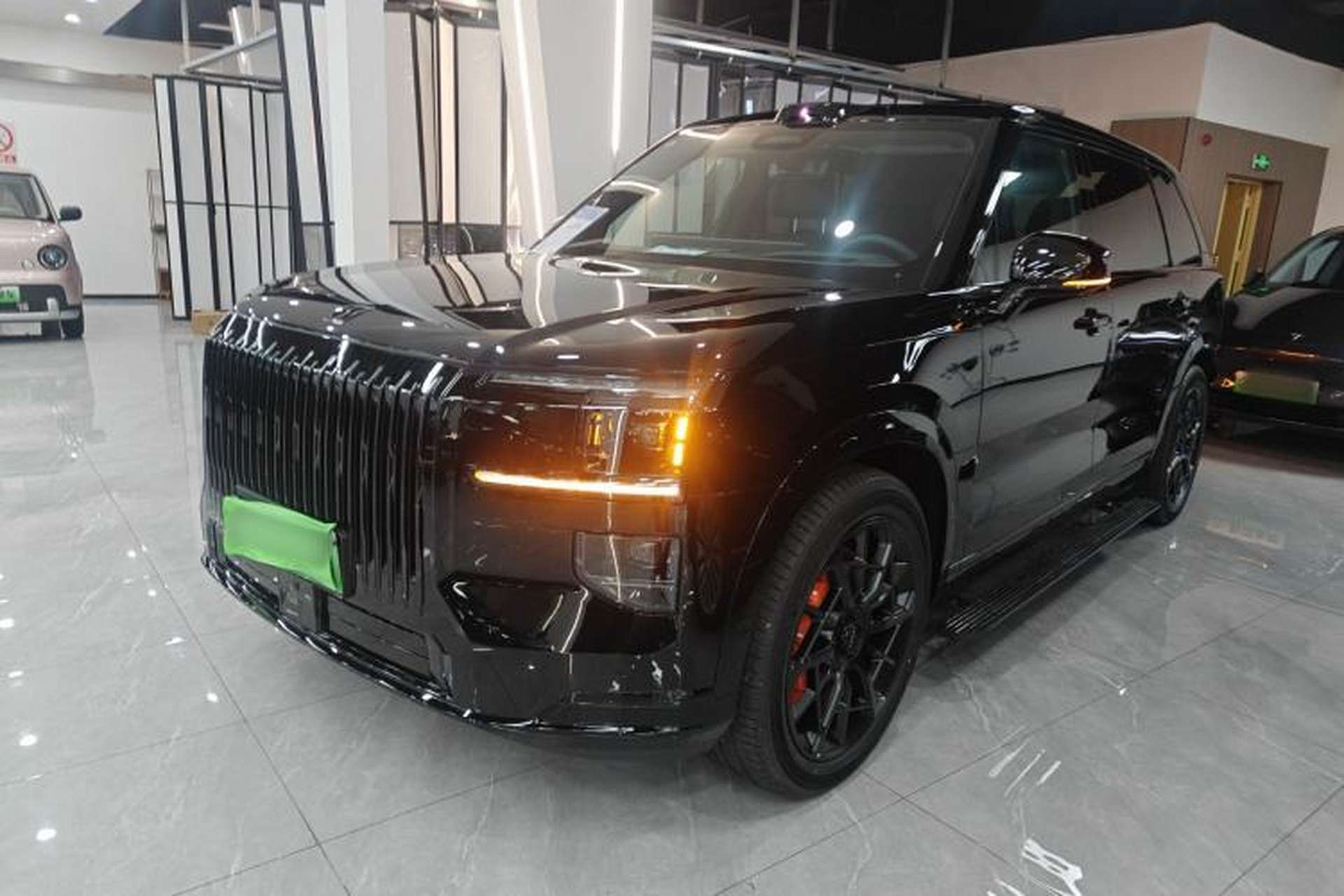 Used Zeekr 9X 2025 Ultra Edition 70kWh Front Left 45 Deg