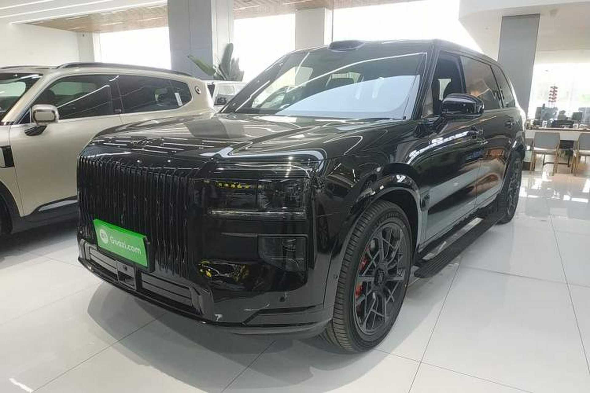 Used Zeekr 9X 2025 Moon Black Edition 70kWh Front Left 45 Deg