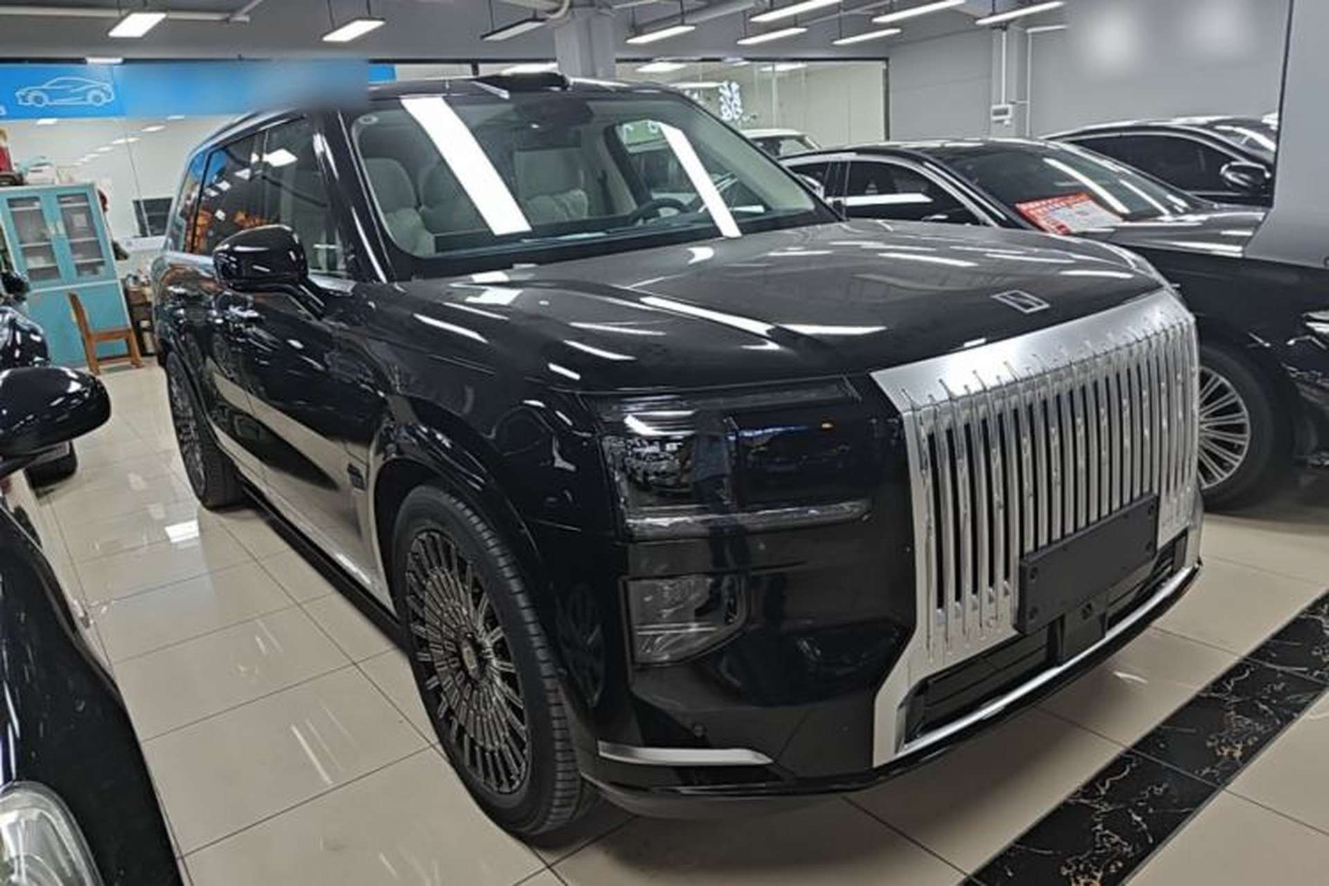 Used Zeekr 9X 2025 Ultra Edition 70kWh Front Right 45 Deg