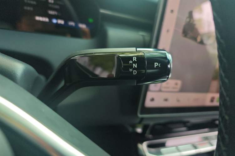 Used Zeekr 9X 2025 Max Edition Gear Lever