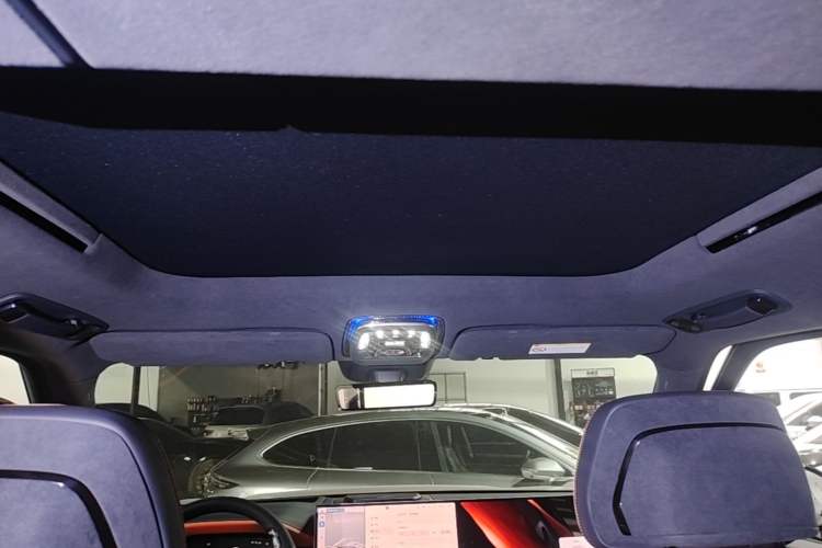 Used Zeekr 9X 2025 Moon Black Edition 70kWh Headliner