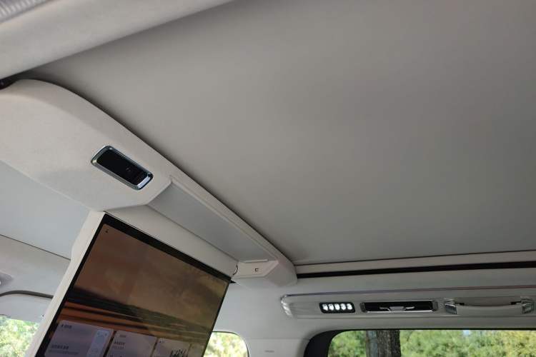 Used Zeekr 9X 2025 Ultra Edition 70kWh Headliner