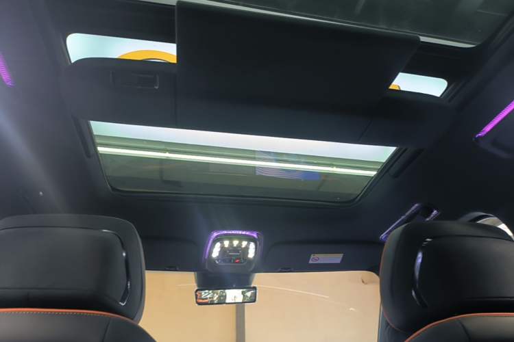 Used Zeekr 9X 2025 Moon Black Edition 70kWh Headliner