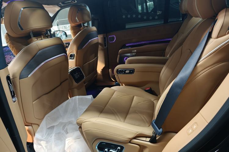 Used Zeekr 9X 2025 Max Edition Interior 1