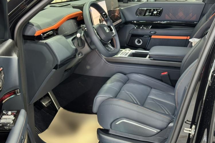 Used Zeekr 9X 2025 Moon Black Edition 70kWh Interior 3