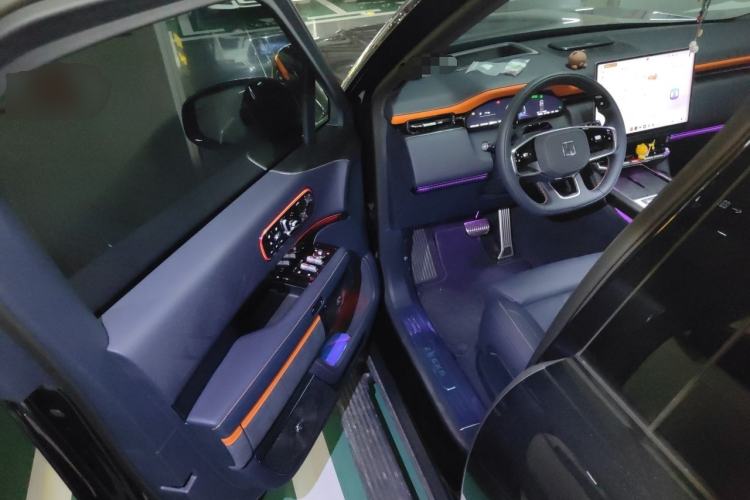 Used Zeekr 9X 2025 Moon Black Edition 70kWh Interior 3
