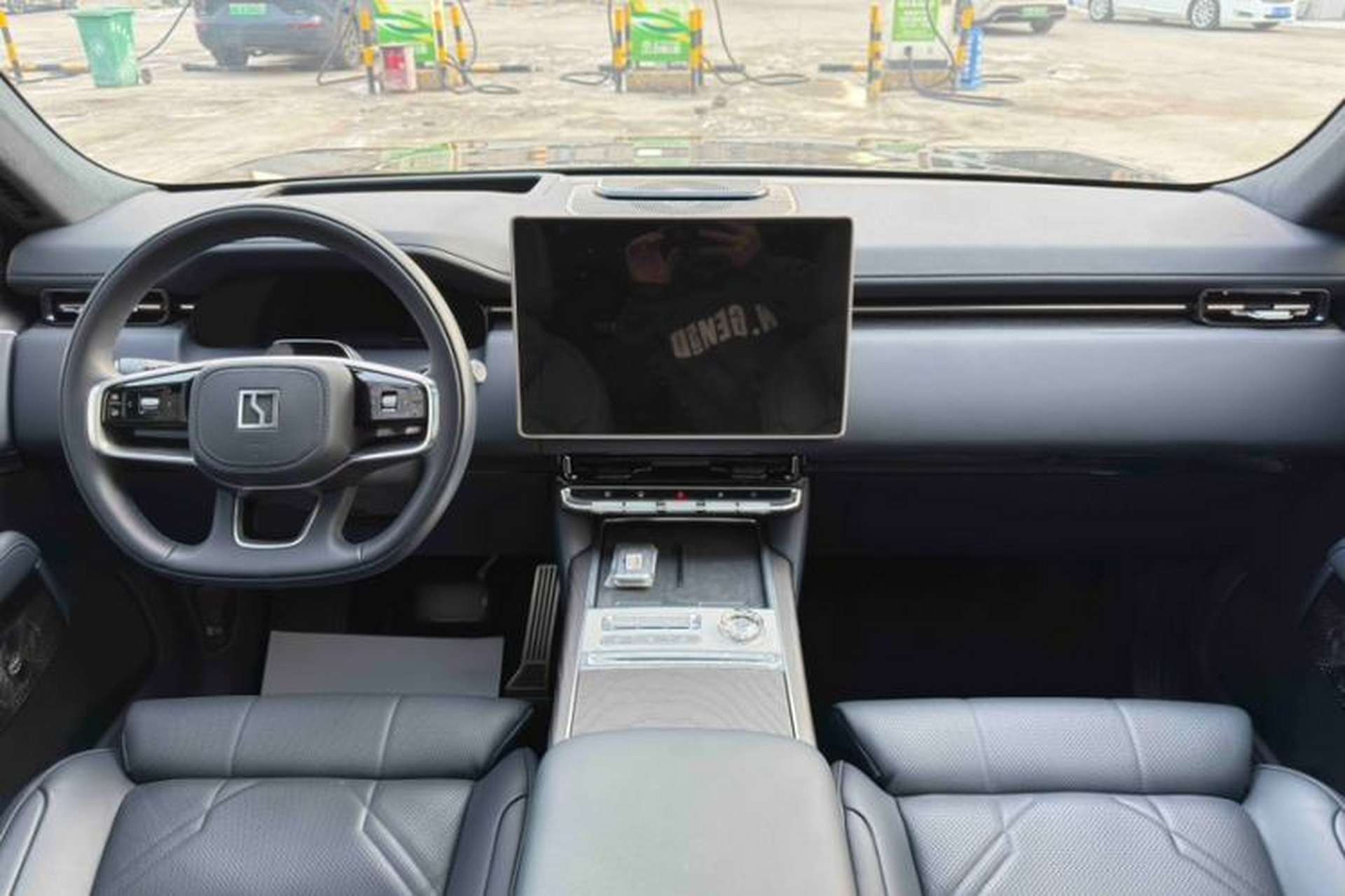Used Zeekr 9X 2025 Max Edition Interior 4
