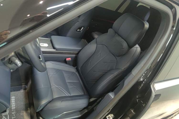 Used Zeekr 9X 2025 Max Edition Left Front Seat