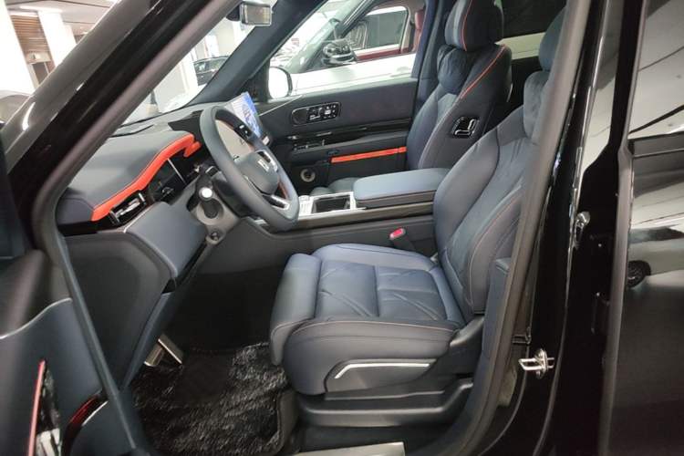 Used Zeekr 9X 2025 Moon Black Edition 70kWh Left Front Seat