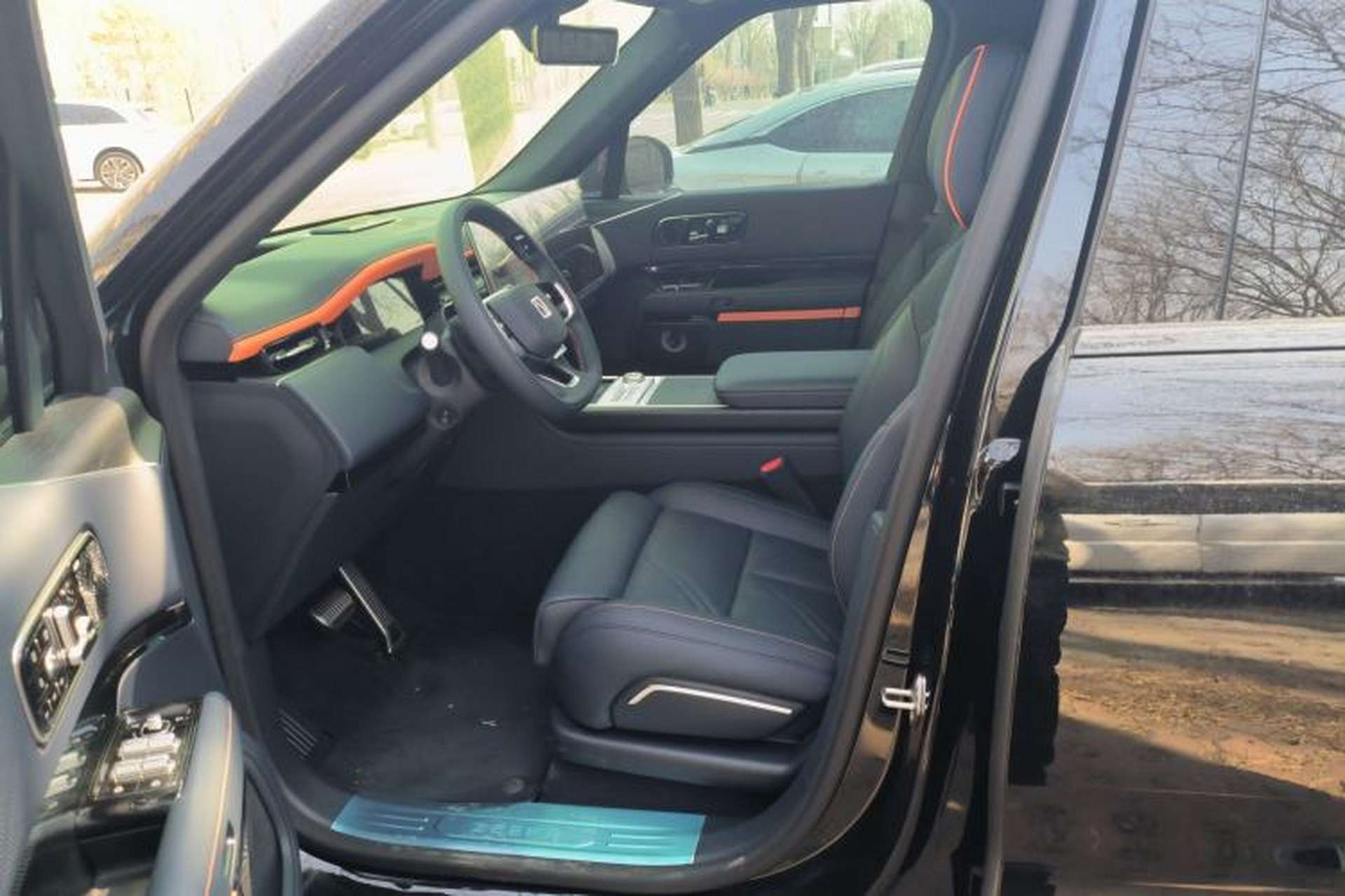 Used Zeekr 9X 2025 Moon Black Edition 70kWh Left Front Seat