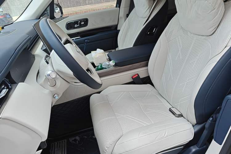 Used Zeekr 9X 2025 Ultra Edition Left Front Seat
