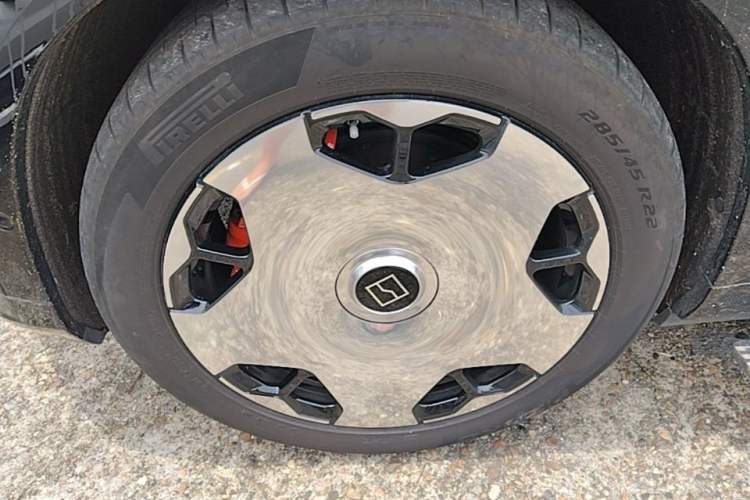 Used Zeekr 9X 2025 Ultra Edition 70kWh Left Front Wheel Hub