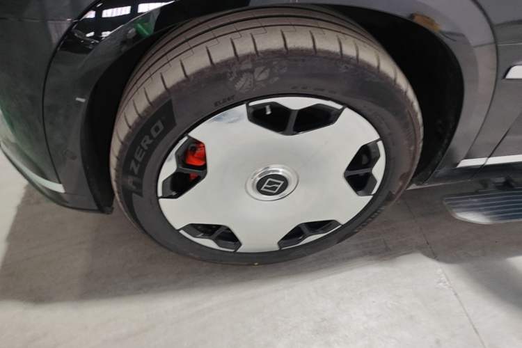 Used Zeekr 9X 2025 Ultra Edition Left Front Wheel Hub