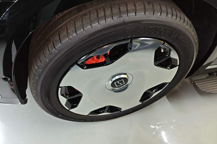 Used Zeekr 9X 2025 Ultra Edition Left Front Wheel Hub