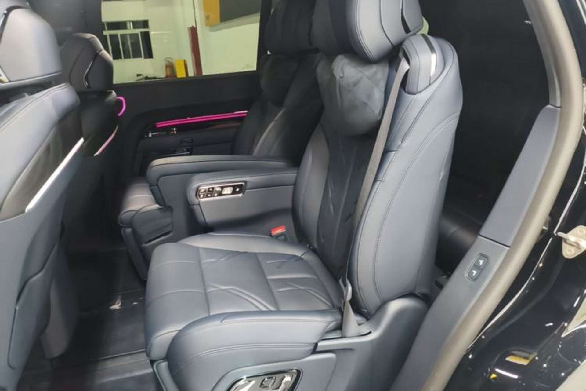 Used Zeekr 9X 2025 Ultra Edition 70kWh Left Rear Seat